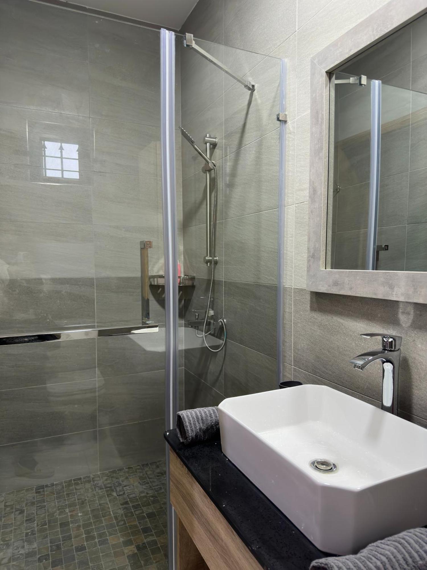 Seasand-Entire Luxury 3 Bd Condo - Close To Beach Flic-en-Flacq Eksteriør bilde